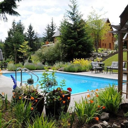 Wetherly Inn & Spa Ganges Bagian luar foto