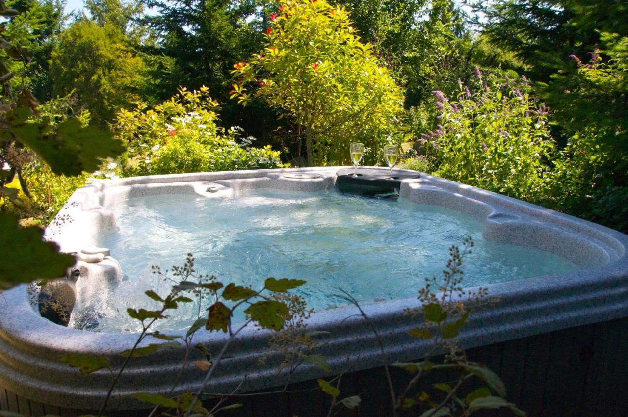 Wetherly Inn & Spa Ganges Bagian luar foto