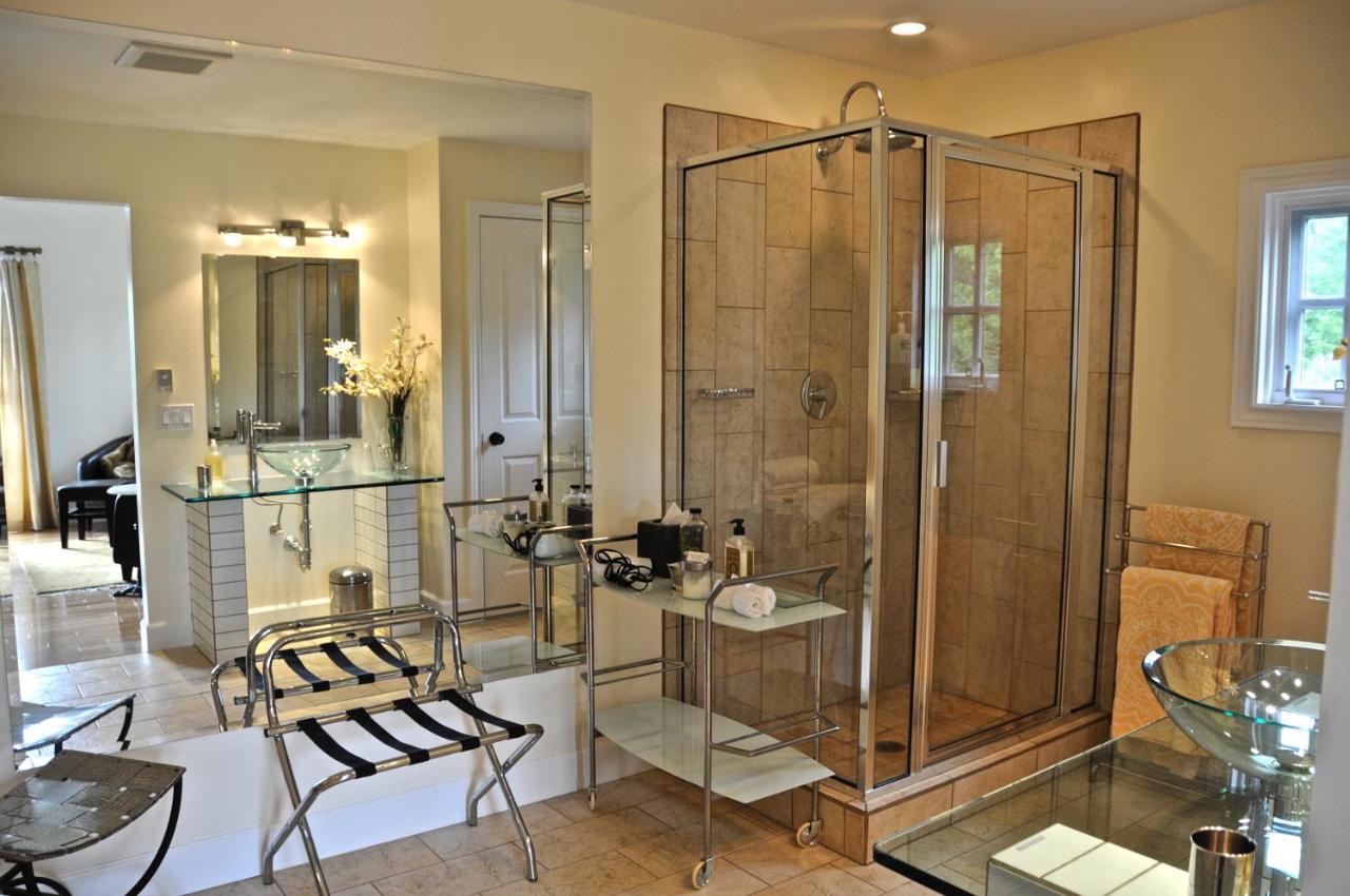 Wetherly Inn & Spa Ganges Bagian luar foto