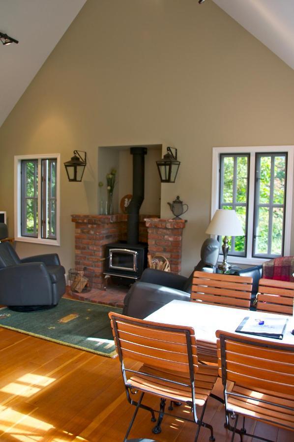 Wetherly Inn & Spa Ganges Bagian luar foto